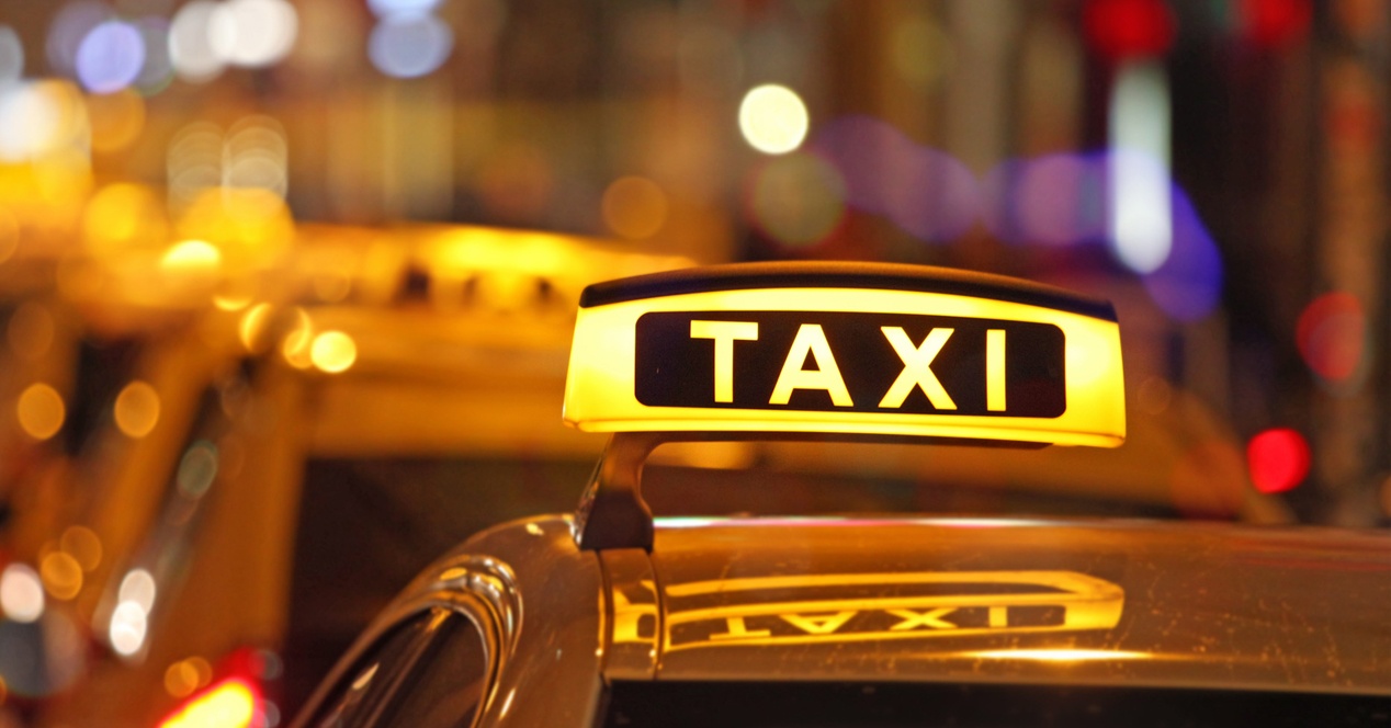 Manu Andoni, presidente de la Federación Cántabra del Taxi, cuenta que piden ayuda de 500 euros a la Consejería de Industria