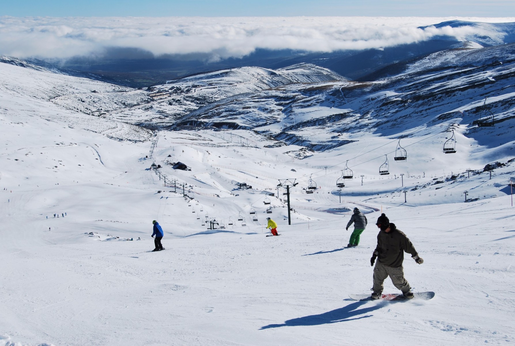 «Como ha hecho muy malo en Navidad no podemos cuantificar si las restricciones ha reducido el alquiler de esquís»